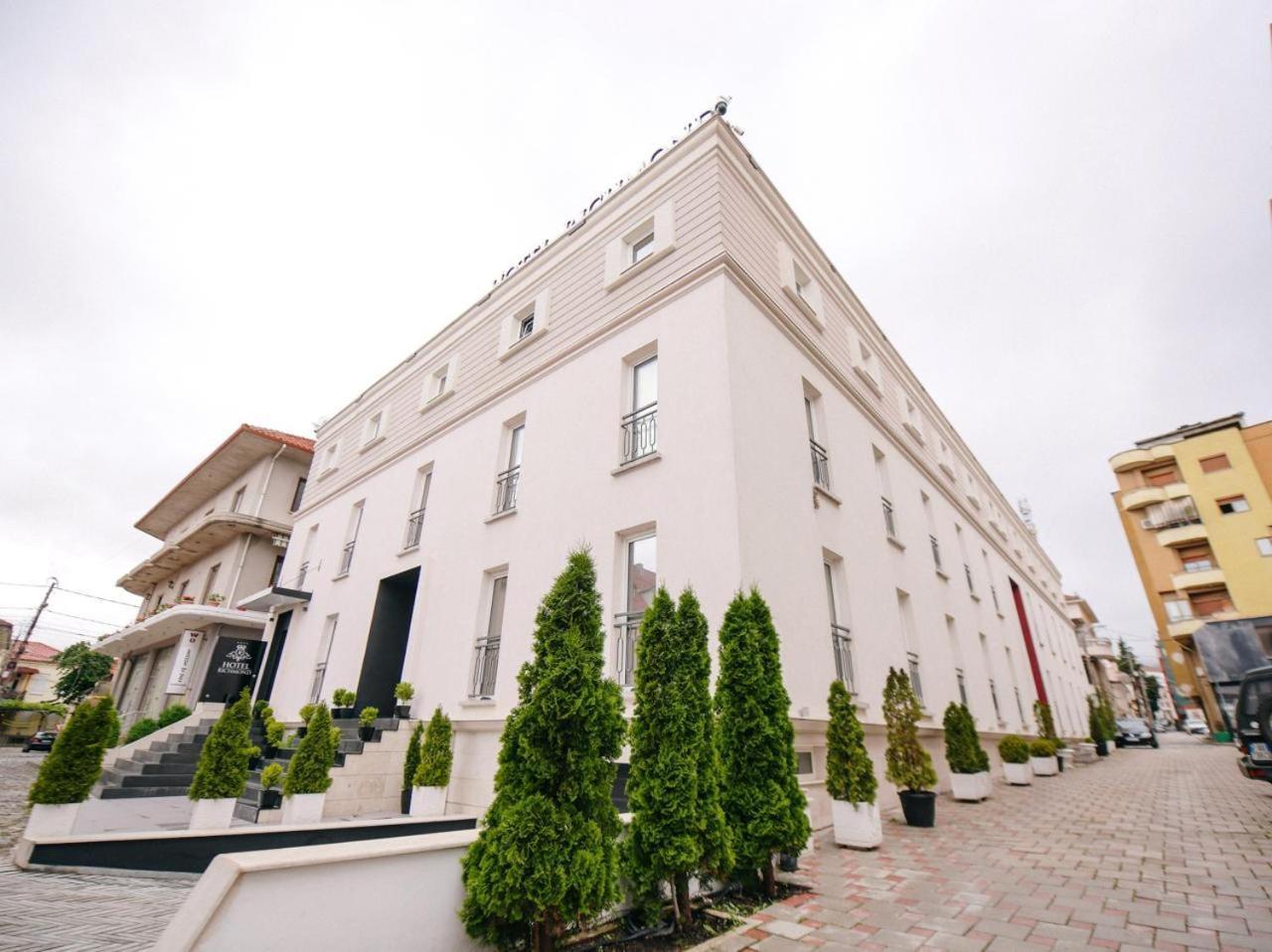 Richmond Hotel Korce Exterior foto