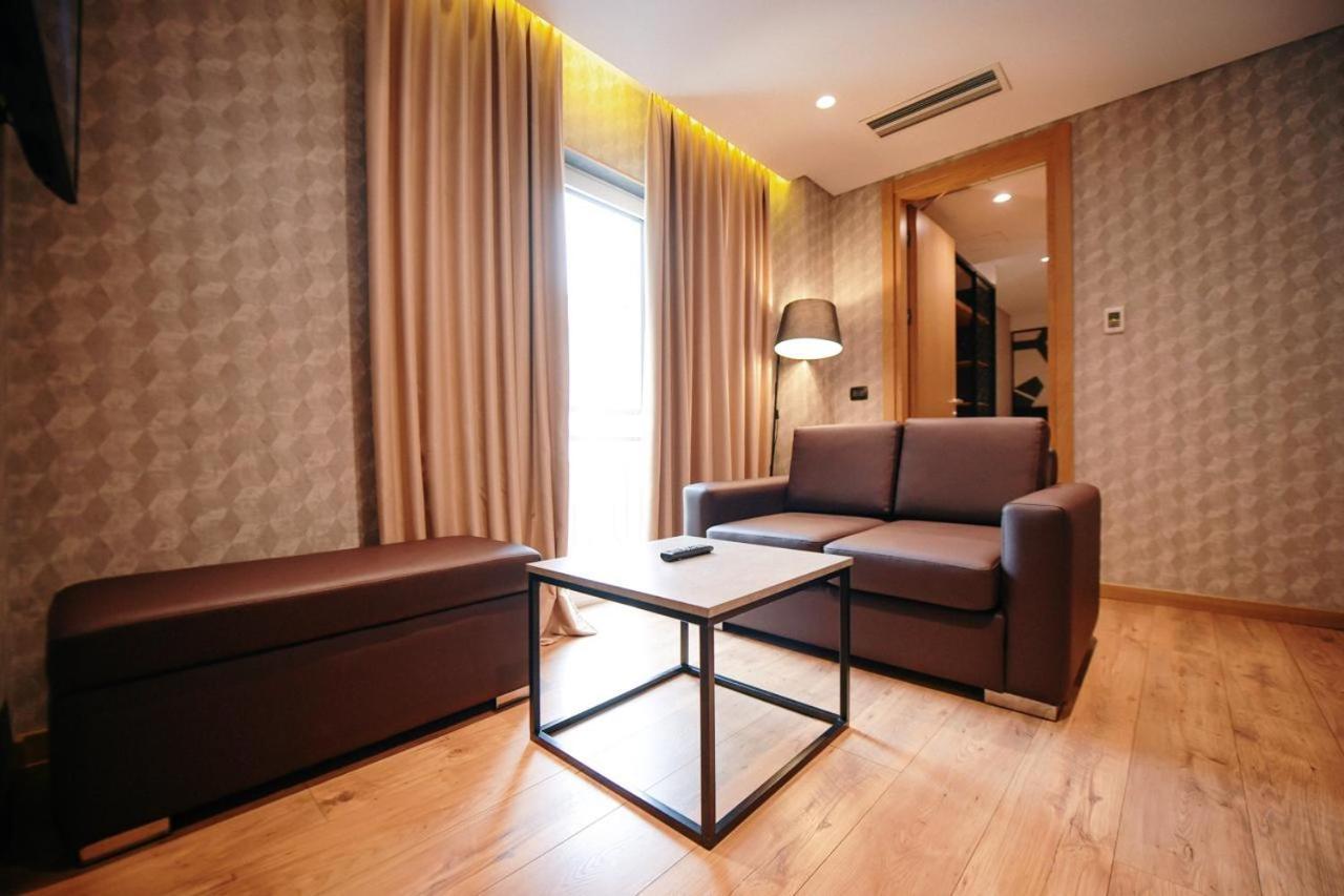 Richmond Hotel Korce Exterior foto